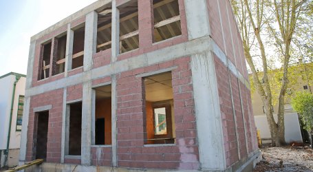 Escola Básica de Laborim de Baixo com obras estruturais