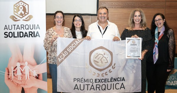 Gaia recebe prémio de excelência autárquica